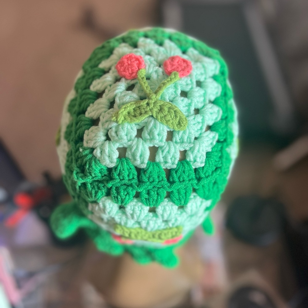 Handmade Knitted/ Crocheted 🧶 Bucket Hat - Picture 2 of 2